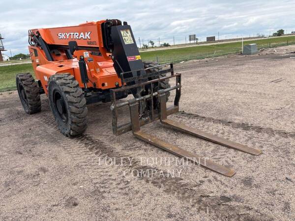 Sky Trak 8042O, Telehandler, 1585 hours, S/N: 0160097436, 2019 - Image 2