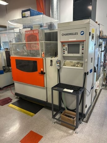 Charmilles #Robofil-440, wire Electrical Discharge Machine, 22" X, 14" Y, 15.75"Z, automatic threading - Image 1