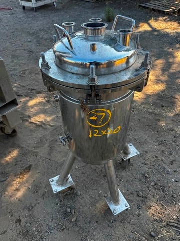 10 gallon Alloy Products, Stainless steel tank, jacketed, 12" dia. x 20" straight side, dish top & bottom, - Image 1