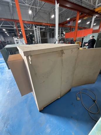 300 KVA 13200GY/7620 Primary, 208Y/120 Secondary, 3 phase, Padmount Transformer - Image 3