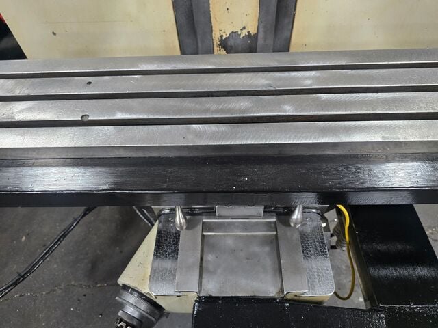 Bridgeport #EZ-Trak-SX, vertical mill, 9" x48"tbl., 2 HP, 33.5"X, 12" Y, 5" Z, 60-4200 RPM, Kurt power draw - Image 10