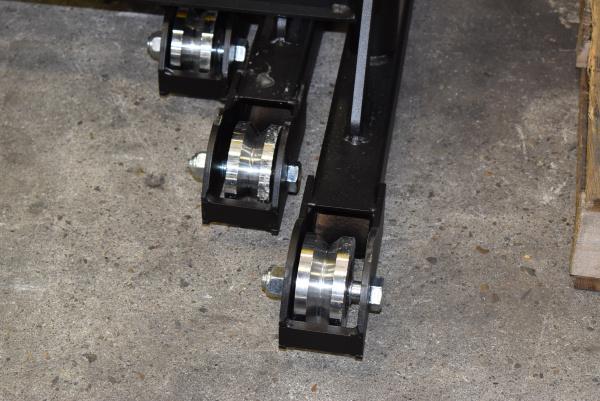 2 Ton, LJ Welding #HD2L-200, pipe rolling stands, 4000 lb., steel V-groove wheels - Image 5