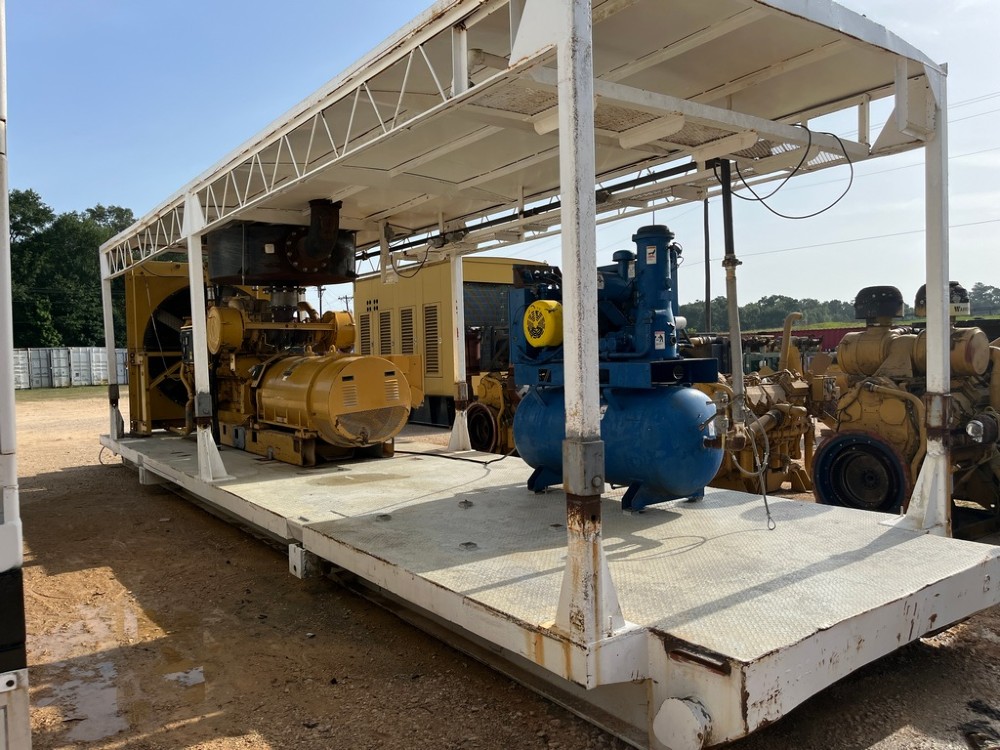 1365 KW Caterpillar #3512C, Land Electric Generator Set, 26281 Hrs., 600 Volts, Oilfield Package, 2014 - Image 3