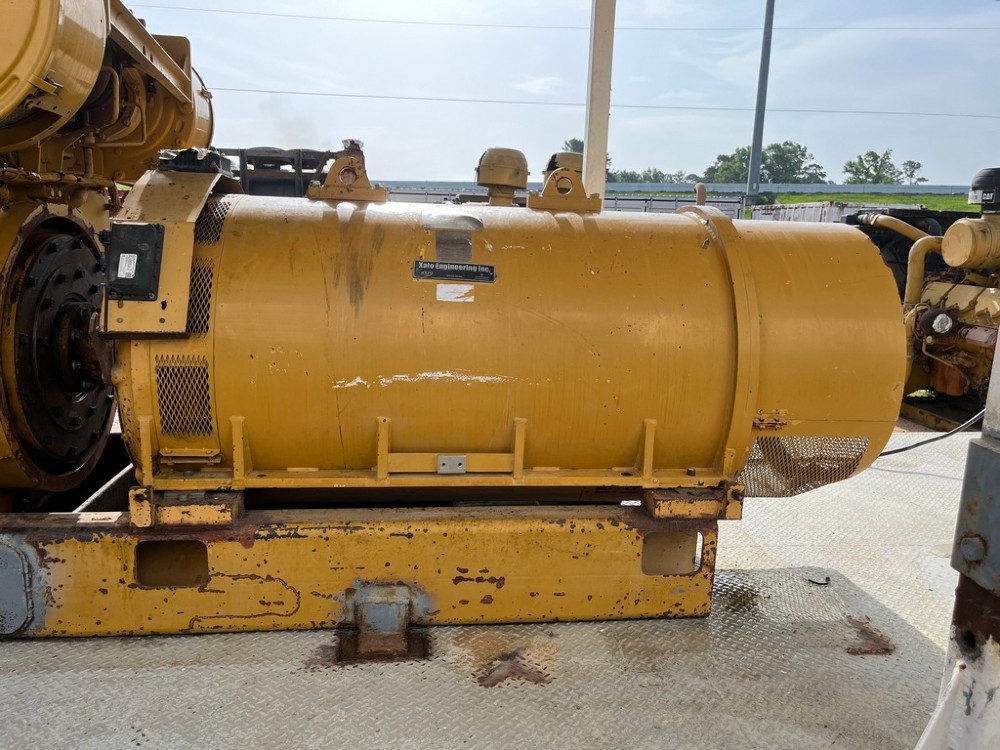 1365 KW Caterpillar #3512C, Land Electric Generator Set, 26281 Hrs., 600 Volts, Oilfield Package, 2014 - Image 9