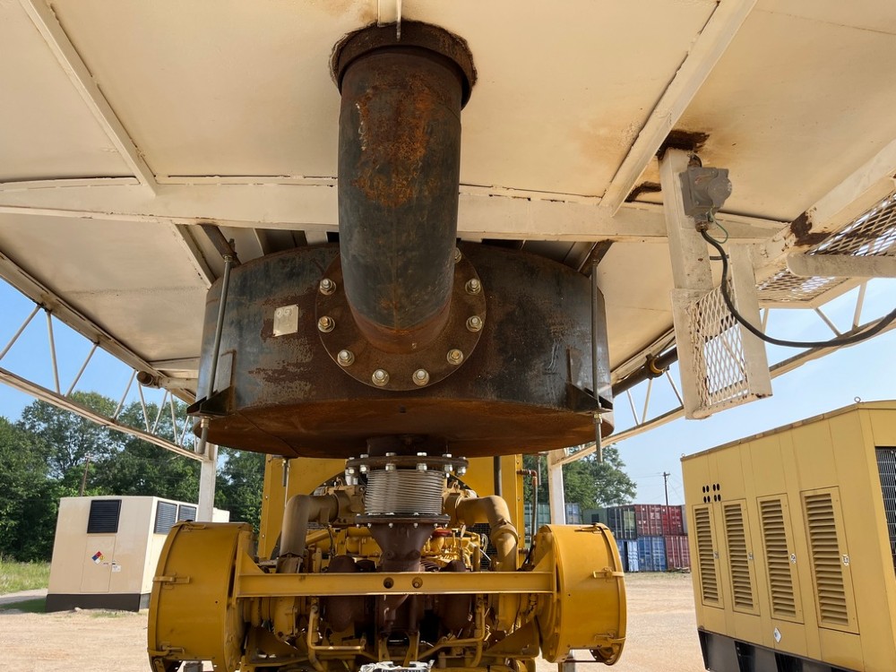 1365 KW Caterpillar #3512C, Land Electric Generator Set, 26281 Hrs., 600 Volts, Oilfield Package, 2014 - Image 10