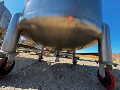 198 gallon Lee #750LDET, 750 liter 316 Stainless Steel tank, 44" dia. x 20" straight side, dish top & bottom - Image 4