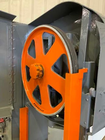 16" x 10" DoAll #1612-1, vertical band saw, 24" x 24" table, 122" blade, 1 HP, blade welder - Image 9