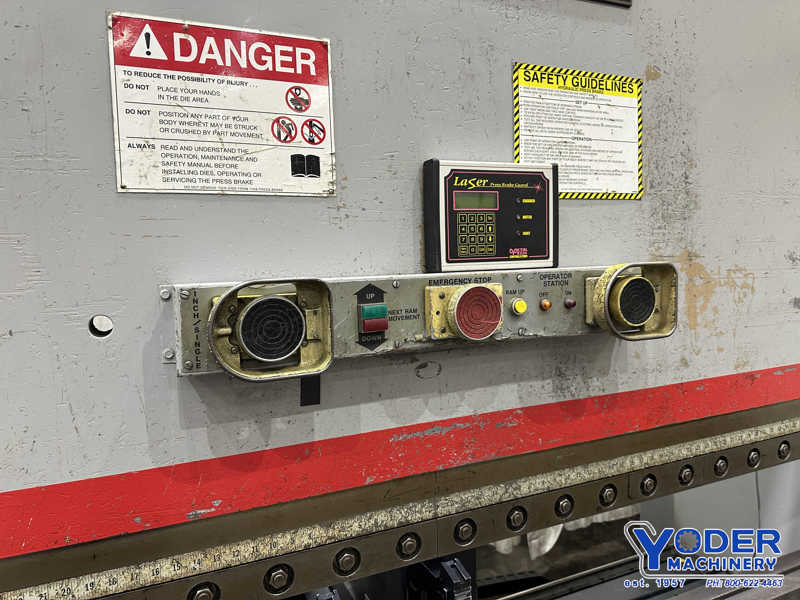 90 Ton, Cincinnati #90AFx10, CNC hydraulic press brake, 12' overall, 126" between housing, 10" stroke, 1990 - Image 7
