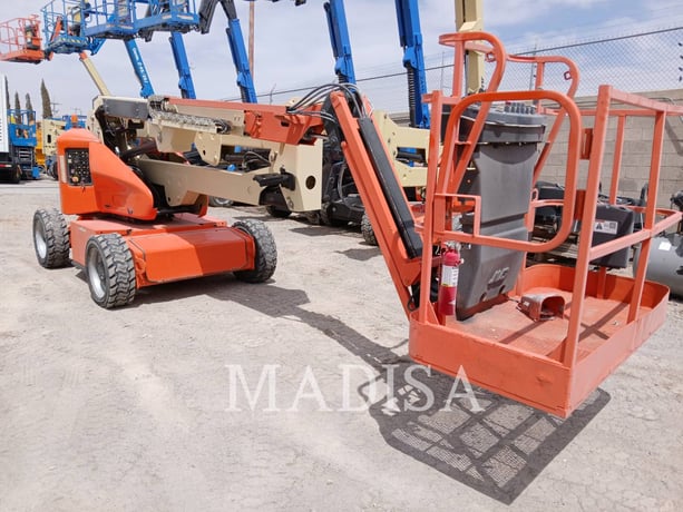 Jlg Industries, Inc. E450AJ, Articulated Boom Lift, 1290 hours, S/N: 0300261848, 2019 - Image 2