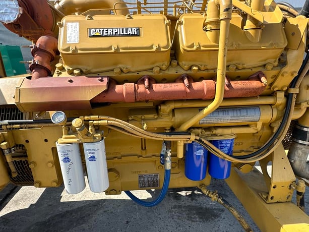 500 KW Caterpillar #3412, diesel generator set, remote electric drive radiator, 480 Volts, 720 hours, 1995 - Image 10