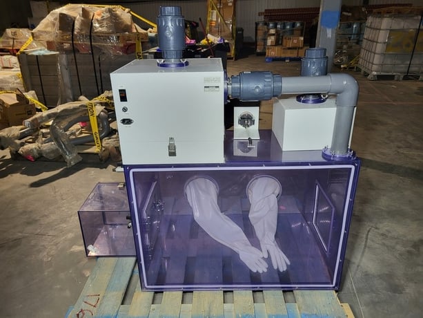 Semi-custom laboratory glove box, certified to: IEST-RP-CC-006.3, new surplus - Image 7