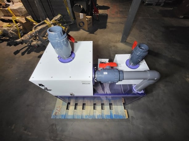 Semi-custom laboratory glove box, certified to: IEST-RP-CC-006.3, new surplus - Image 10