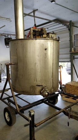 500 gallon 304 Stainless Steel kettle, tilting, agitated, propane fired (2 available) - Image 1
