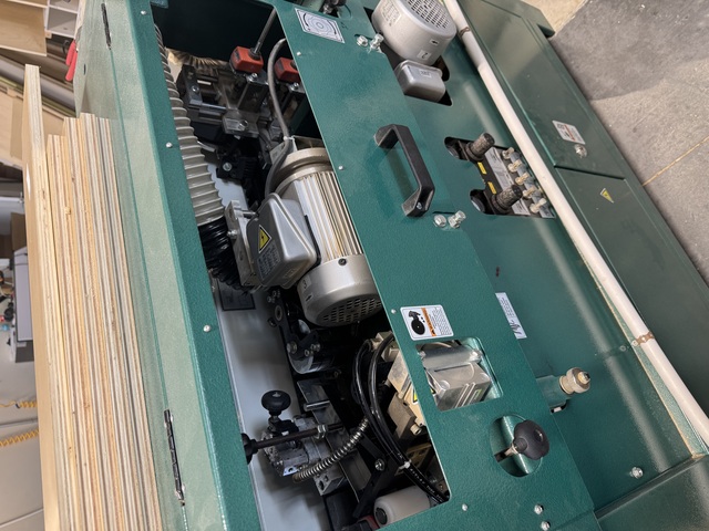 Grizzly #G0774, automatic edge bander, 220 V., 1 phase, 10.5" x 78-3/4"table, 2024 - Image 7