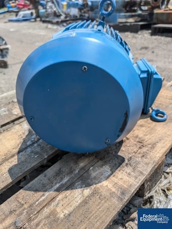 10 HP 3510 RPM WEG #01036EP3ER215TC-W22, Frame 215TC, 230/460 Volts, 3ph, 2012 - Image 6