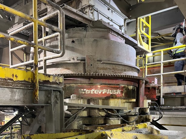 Metso, Nordberg #WF500 Water Flush Series, cone crusher, 500 HP, serial #WFS00106 - Image 1