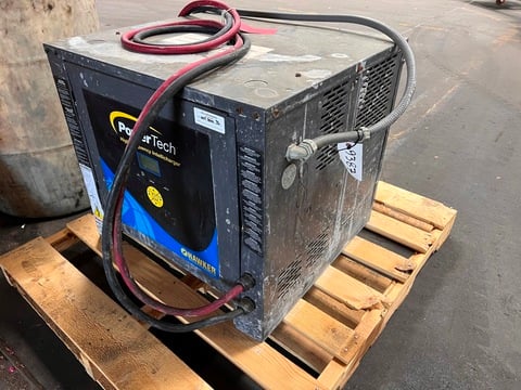 Hawker PowerTech #PT3-18-200, 36V forklift battery, 18 cell, high frequency - Image 2