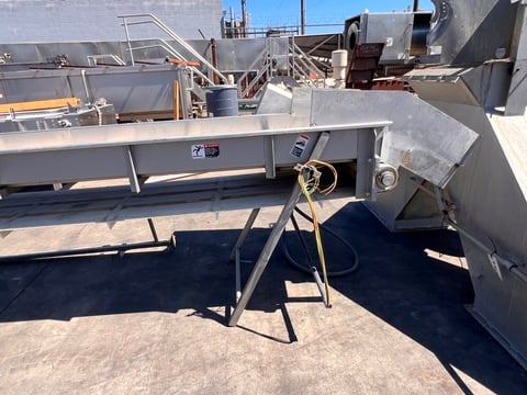 24" wide x 15.1' long, Sound Ocean Metal Fabricators, belt conveyor, product elevator, cleated belt - Image 5