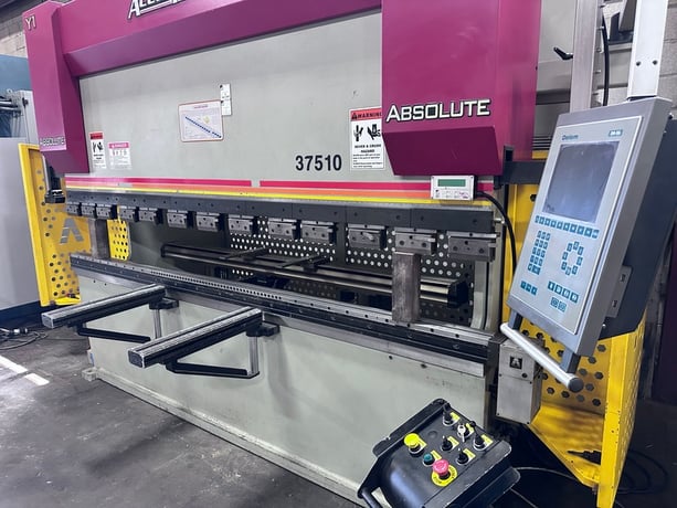 75 Ton, Accurpress #Absolute-37510, CNC hydraulic press brake, Delam DA-56 Control, 10' overall, 106" between - Image 6