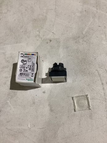 Schneider zb5cw363 blue illuminated push button head 24v led new - Image 1