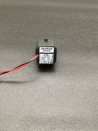 JANITZA KUW2/40 250/5A, 1VA Current Transformer USED - Image 1