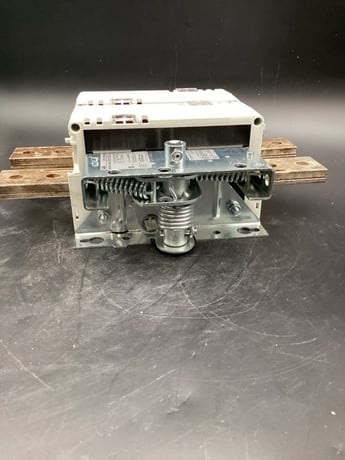 ABB OETL-NF1200-2 General Purpose Disconnect Switch USED - Image 4