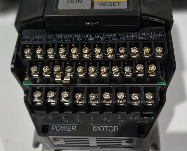 Sew eurodrive movitrac 870032632.97 variable frequency drive used - Image 3