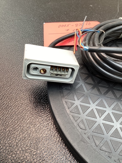 Allen-Bradley BRADLEY 42DCB-5000 /B Photoelectric Sensor Power Base USED - Image 2
