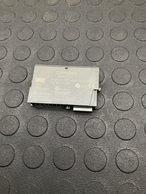 SIEMENS 6ES7 131-4BD01-0AB0 8-Channel Digital Input 24V DC ET200S USED - Image 2