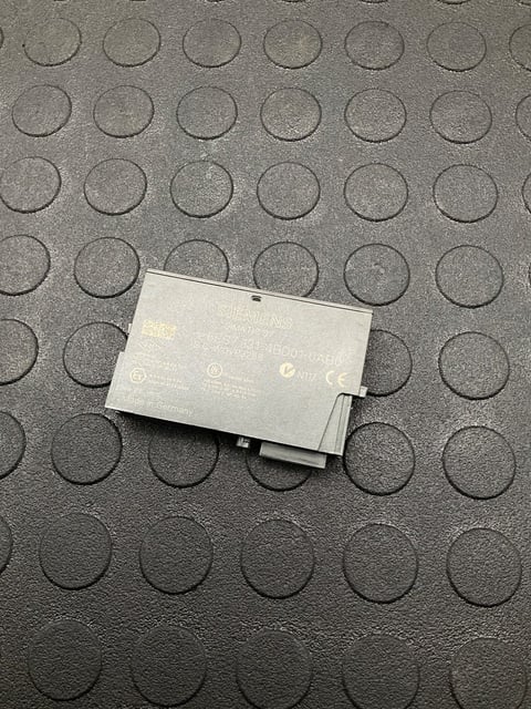 SIEMENS 6ES7 131-4BD01-0AB0 8-Channel Digital Input 24V DC ET200S USED - Image 5