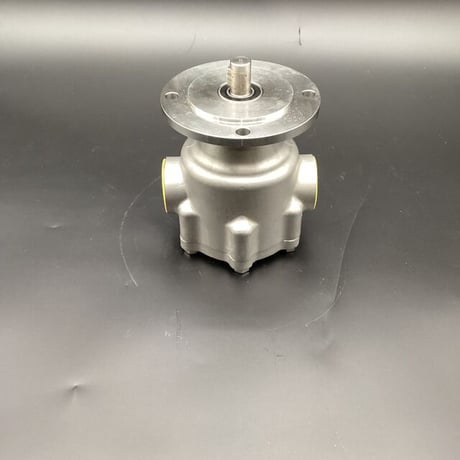 fluid-o-tech lo1200cn0nn0000 rotary vane pump 6.75, 260 PSI USED - Image 2