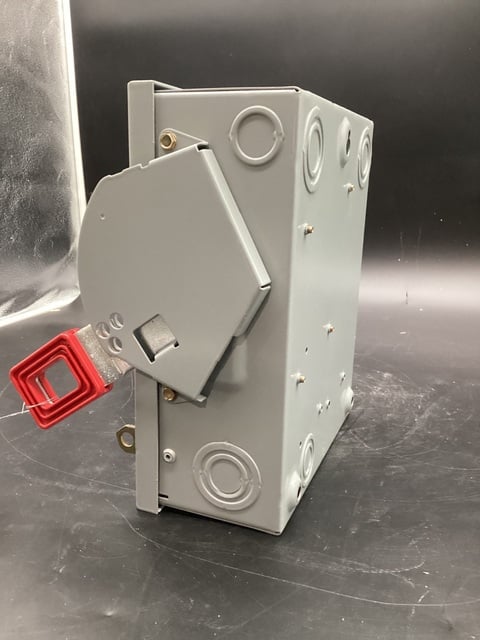 GENERAL ELECTRIC THN3361 General Purpose Safety Switch 30A, 600 VAC USED - Image 3