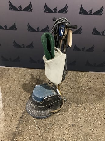 Powr-flite m171hd-3 floor scrubber/ polisher used - Image 1