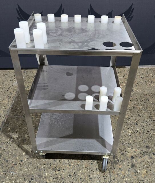 Lakeside model rolling cart used - Image 2