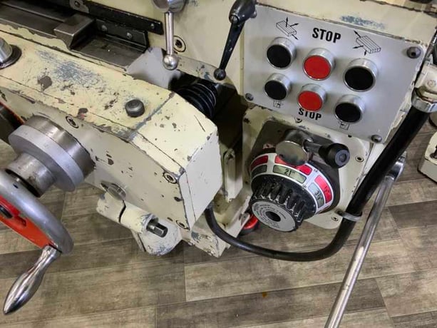 DoAll #FU-205, vertical/horizontal mill, 53-3/4" x 12" table, 2"-22" throat, Heidenhain 2-Axis digital read - Image 6