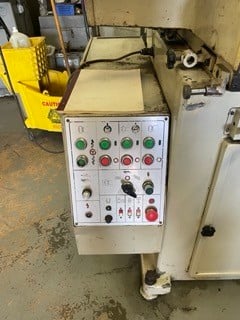 Nicco #NSG-515, surface grinder, electromagnetic chuck, Kanetec chuck master Control - Image 2