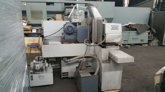 12.6" x 24" Supertec #G32P-60CII, cylindrical universal grinder, 16" grinding wheel diameter, 7.5 HP, coolant - Image 2