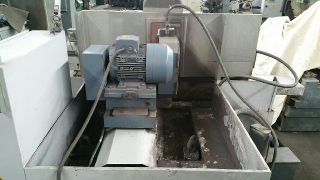 12.6" x 24" Supertec #G32P-60CII, cylindrical universal grinder, 16" grinding wheel diameter, 7.5 HP, coolant - Image 5