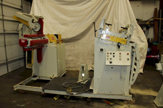 7500 lb. DuroWelder, 38" mandrel, 72" OD, 16"-20'ID, 3 keepers, hold down arm, 7-roll straightener - Image 2