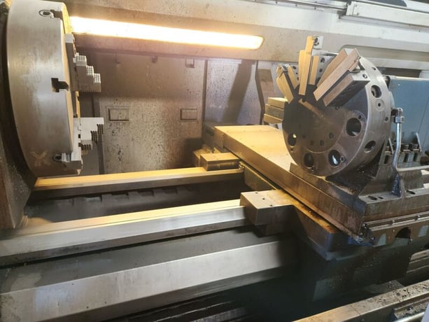33" x 80" Romi #M33, oil field hollow spindle CNC lathe, Fanuc 21i Series, 24" chuck, 10.5"bar, 2006 - Image 5
