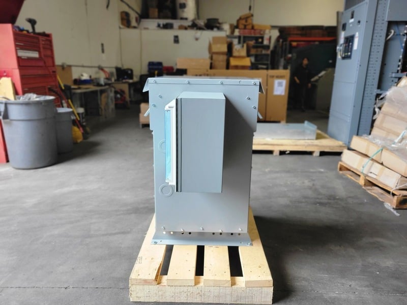 45 KVA 600 Primary, 208Y/120 Secondary, Hammond 217038 transformer, dry type, Nema 3R, new surplus - Image 4
