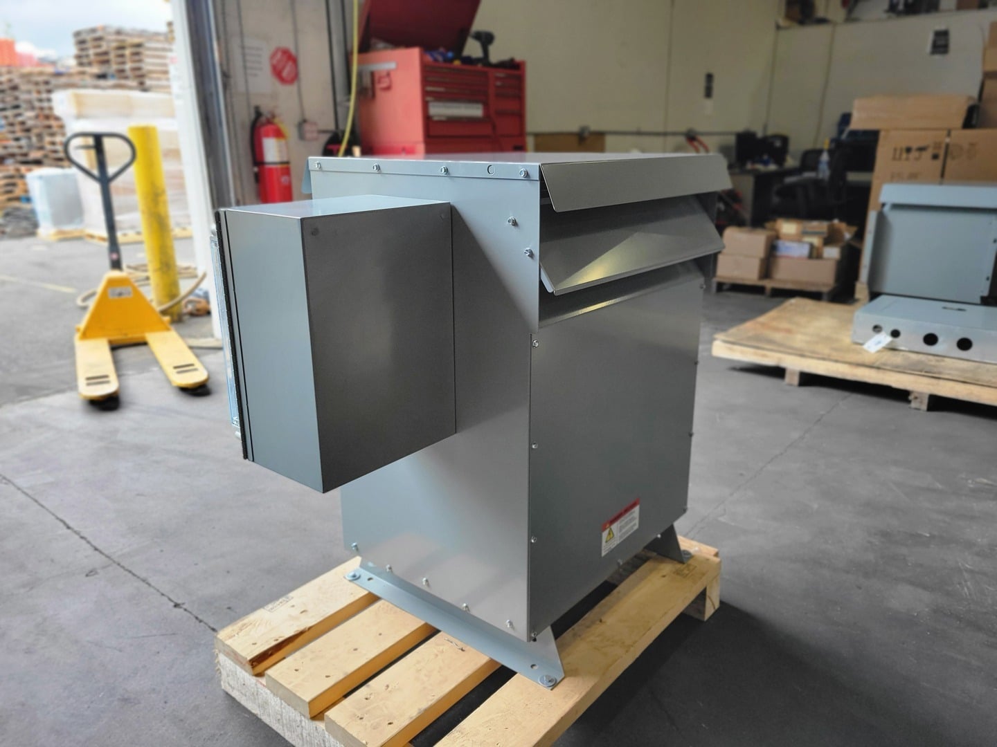 45 KVA 600 Primary, 208Y/120 Secondary, Hammond 217038 transformer, dry type, Nema 3R, new surplus - Image 5