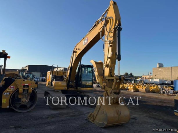Caterpillar 32307, Crawler Excavator, 44 hours, S/N: RAZ30020, 2023 - Image 2