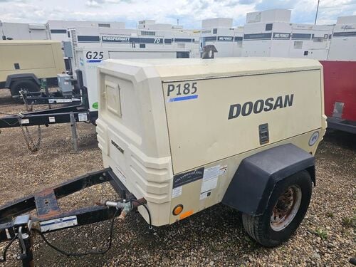 185 cfm, 80 psig, Daewoo Doosan #P185, diesel air compressor, 4-cylinder Deutz diesel engine, two air - Image 1