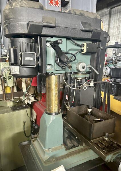 Chevalier #ALIC-1, sinker Electrical Discharge Machine, 14" X, 8" Y, 5" Z, 5.25" x 2.5" magnetic chuck - Image 5