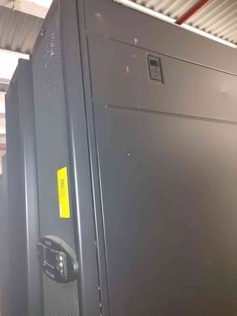 10 Ton, APC #ACRD100, InRow RD CRAC Unit, Air Cooled, R410A, 550/238 psig, 208-240 VAC, 2010 - Image 8