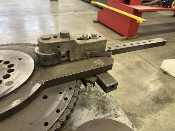 DiAcro #3, manual bender with dies & heavy duty mobile steel table - Image 8