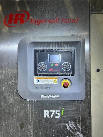 455 cfm, 125 psi, Ingersoll-Rand #R75i-A125, rotary screw air compressor, 100 HP, 2015 - Image 2