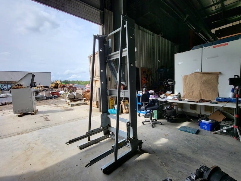 General Electric, power / vacuum switchgear lift truck, 850 lb. - Image 4