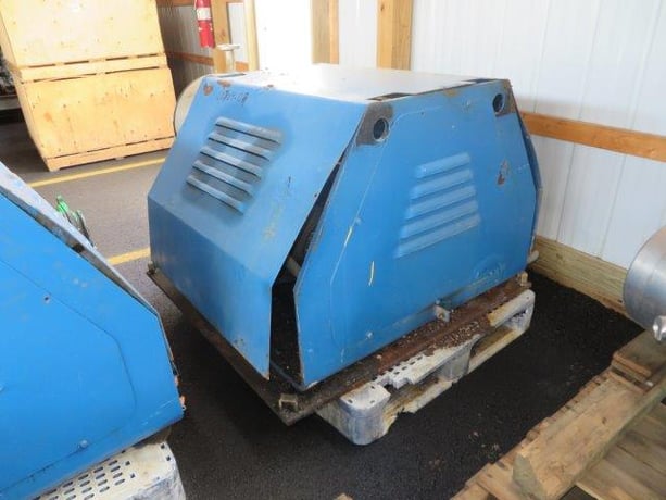 10" Krauss Maffei #SZ-21, Pusher Centrifuge, Stainless Steel, 1700 kg/cubic meter density, 9 kg load, 7.5 HP - Image 9